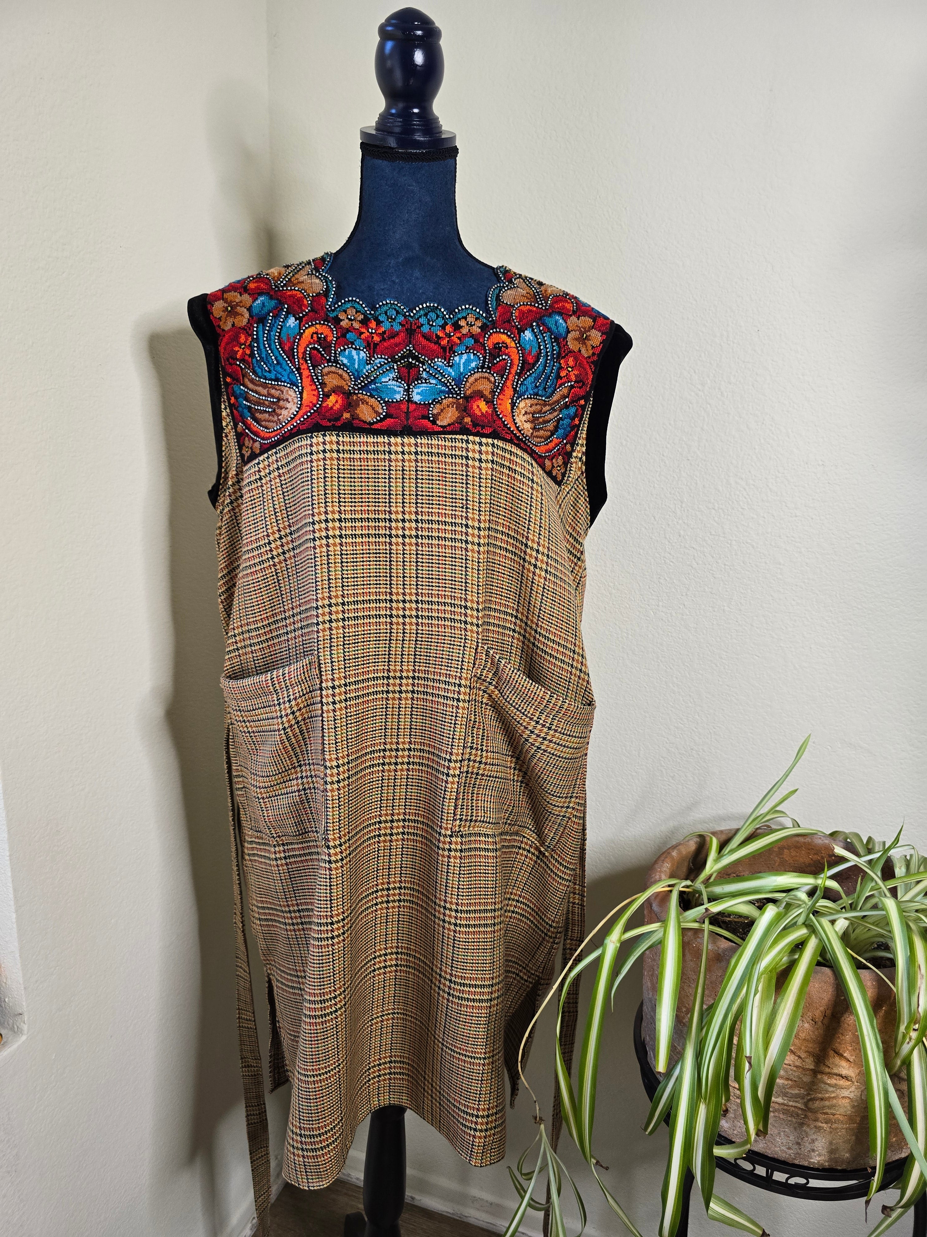M to L Upcycled Mayan Huipil Plaid Dress – Saviaguate